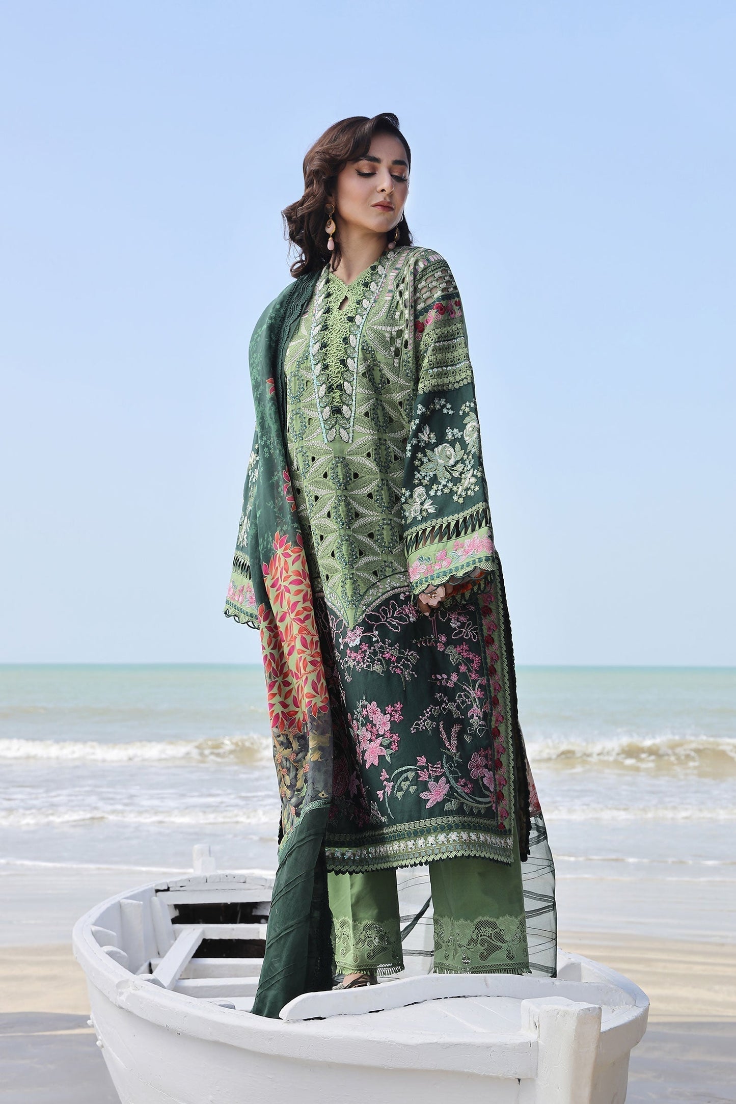 Maryam Hussain | Luxury Lawn 24 | GARDENIA - House Of Anaya