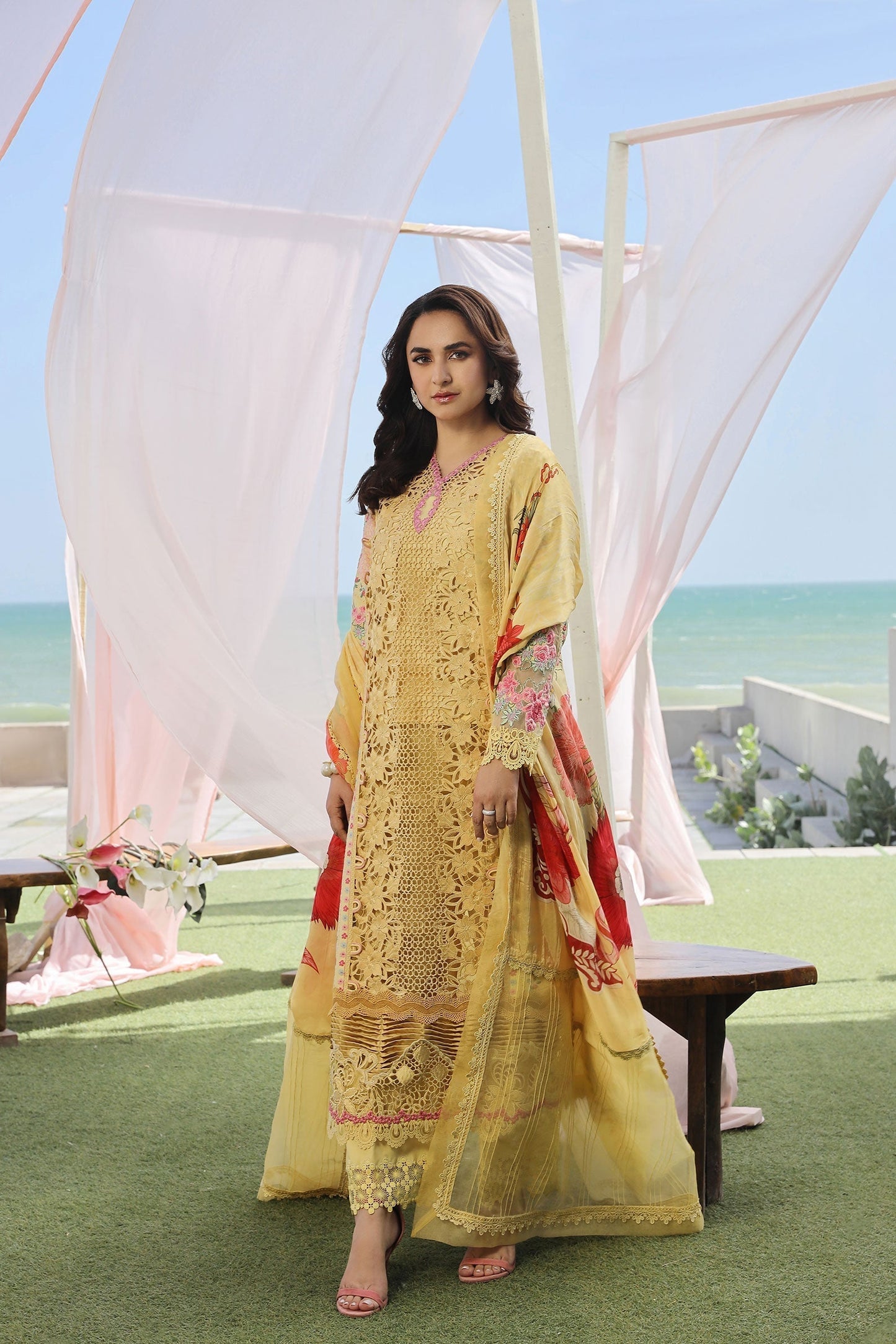 Maryam Hussain | Luxury Lawn 24 | TROPICA - House Of Anaya