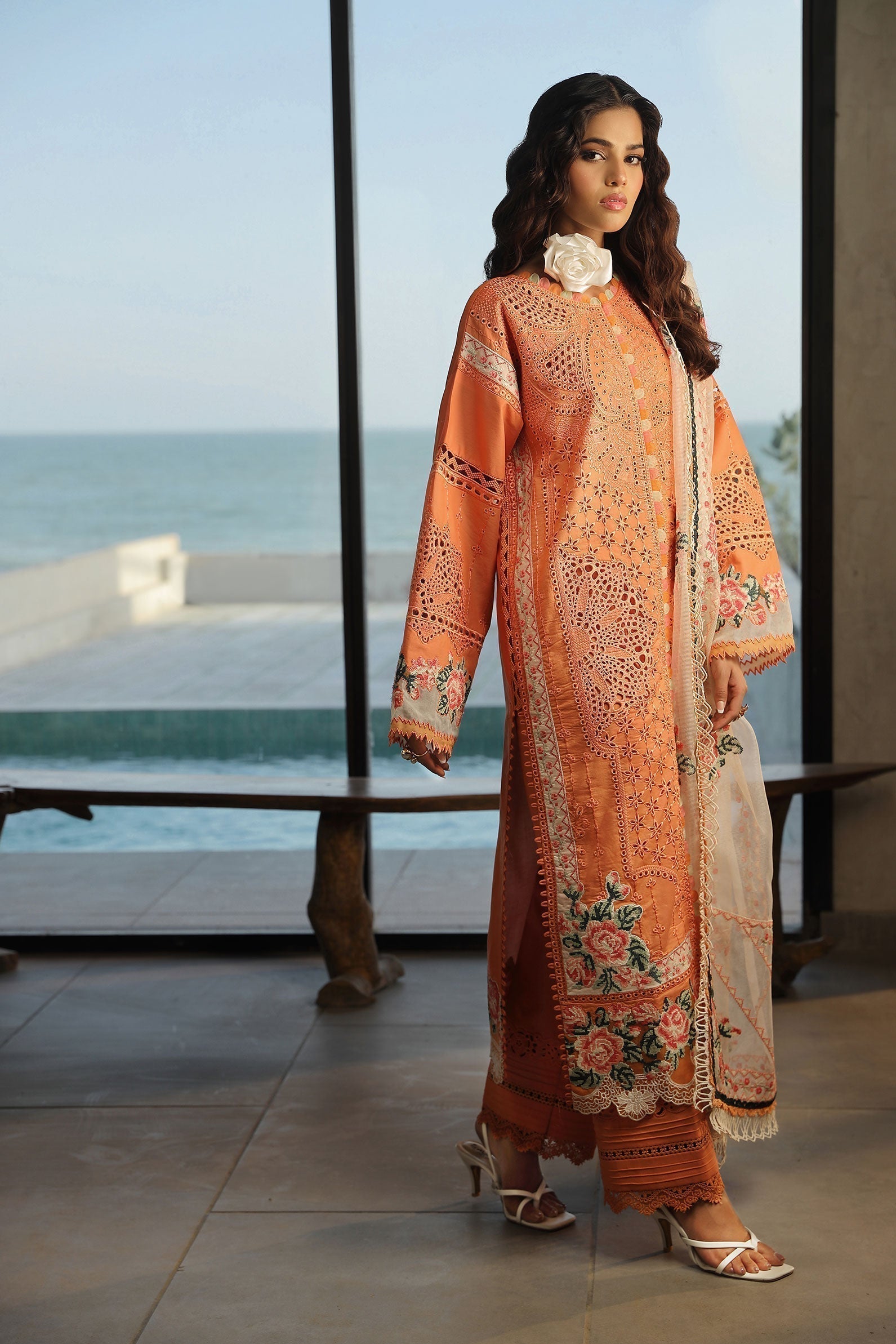 Maryam Hussain | Luxury Lawn 24 | XURI - House Of Anaya