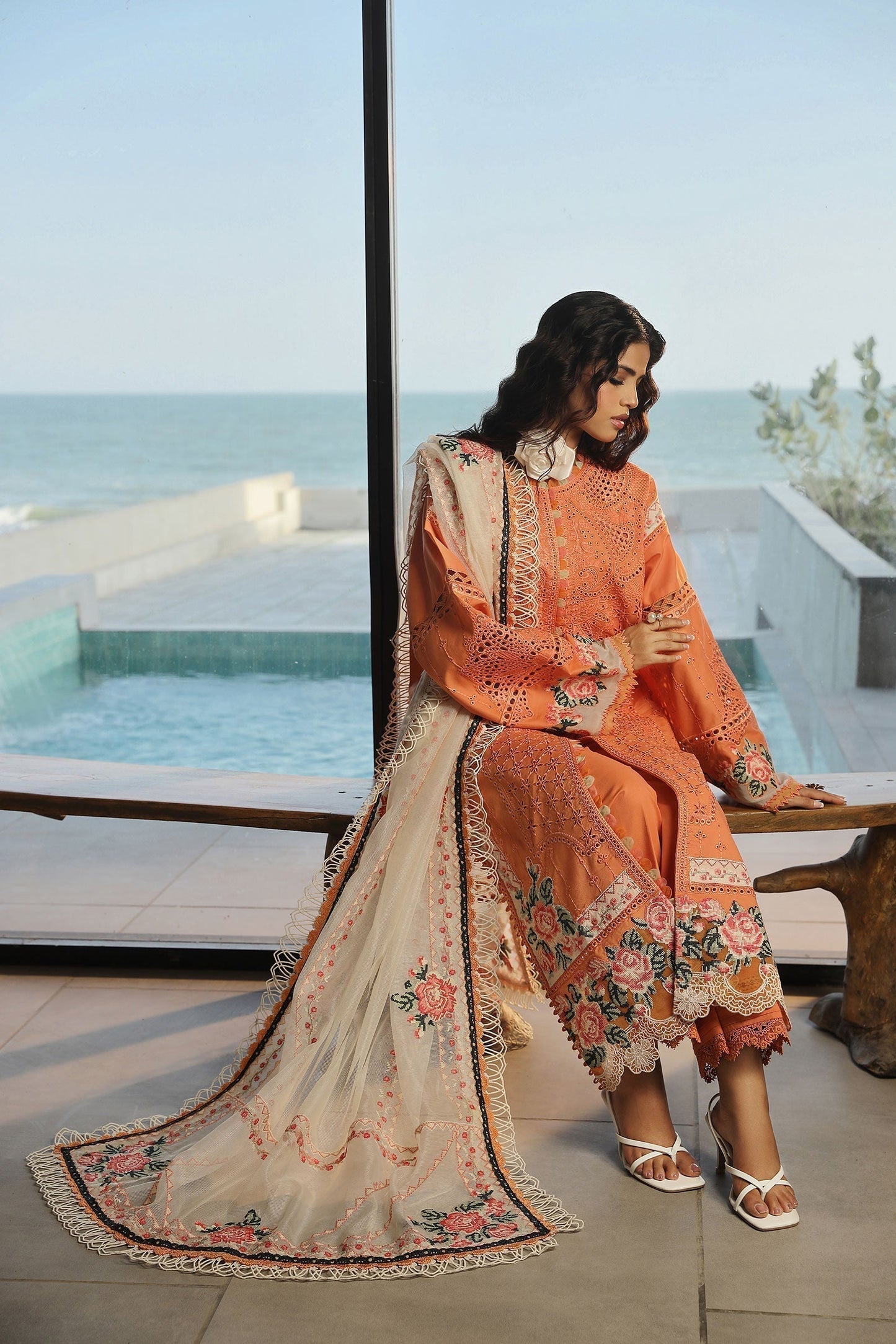 Maryam Hussain | Luxury Lawn 24 | XURI - House Of Anaya
