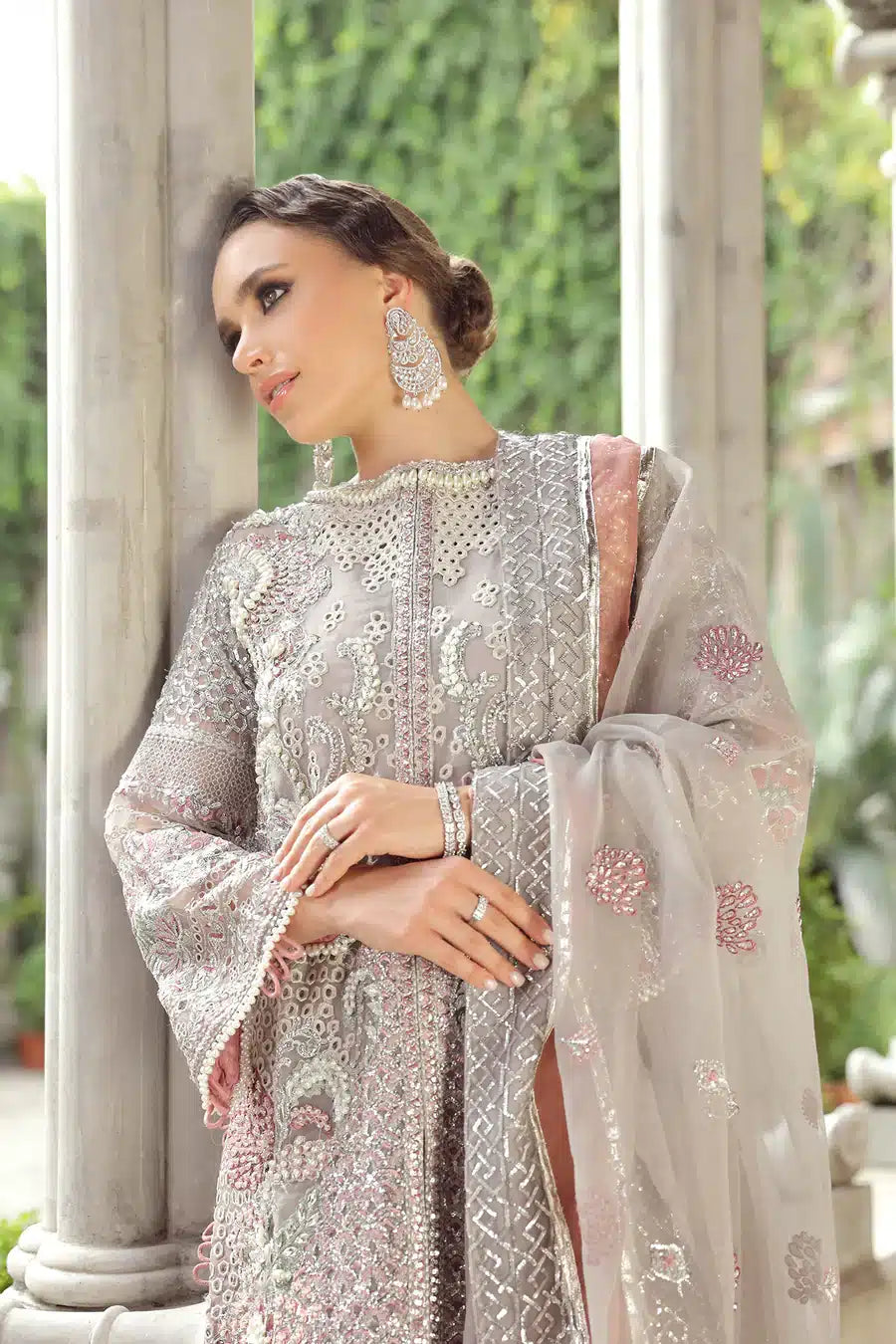 Maryam Hussain | Raha Luxury Festive 23 | Sarai - House Of Anaya