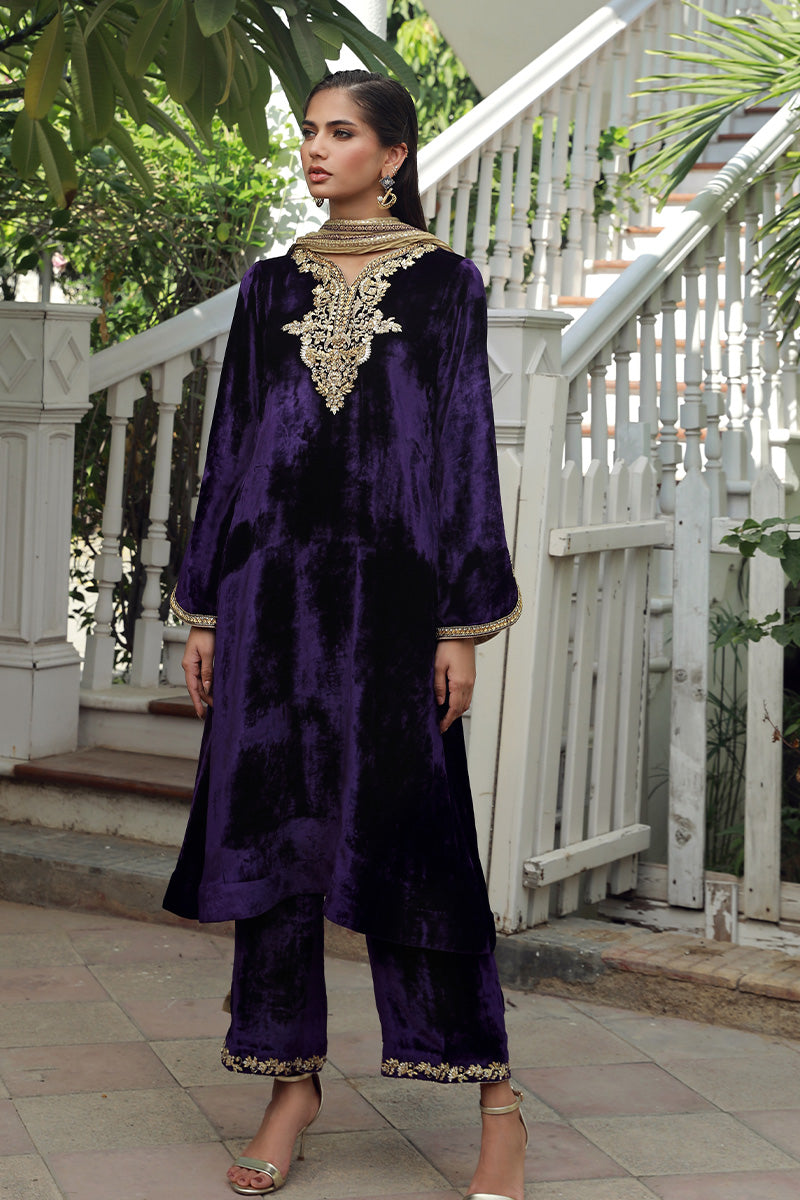 Sana Abbas | Velvet Formals | KANZITE - House Of Anaya