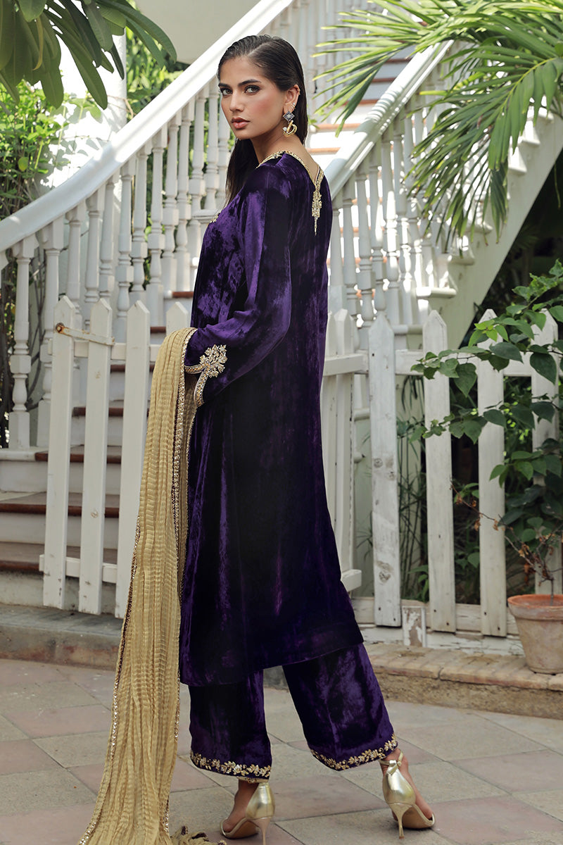 Sana Abbas | Velvet Formals | KANZITE - House Of Anaya