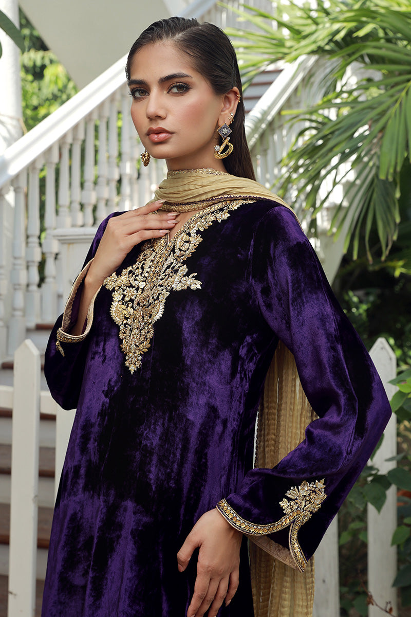 Sana Abbas | Velvet Formals | KANZITE - House Of Anaya