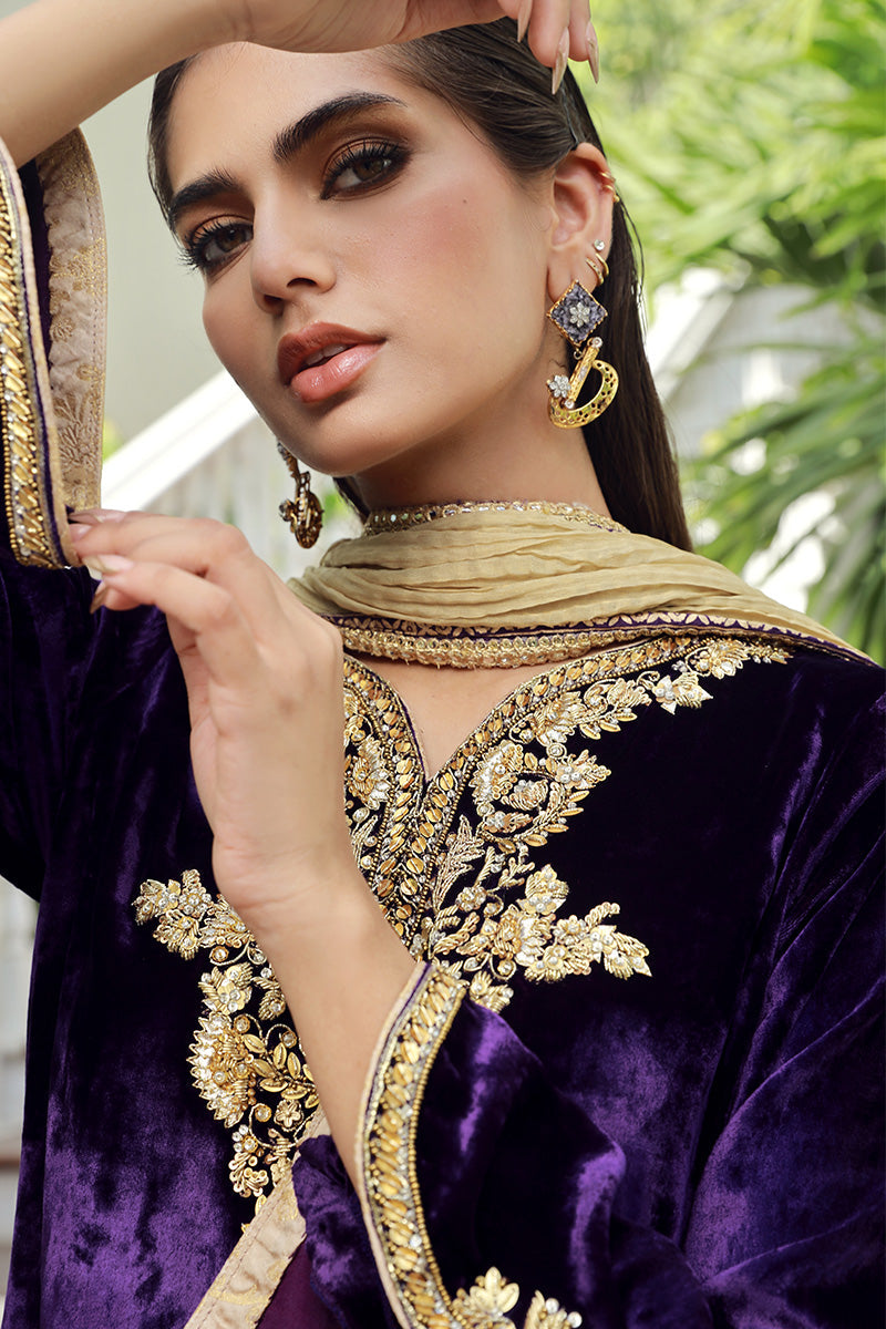 Sana Abbas | Velvet Formals | KANZITE - House Of Anaya