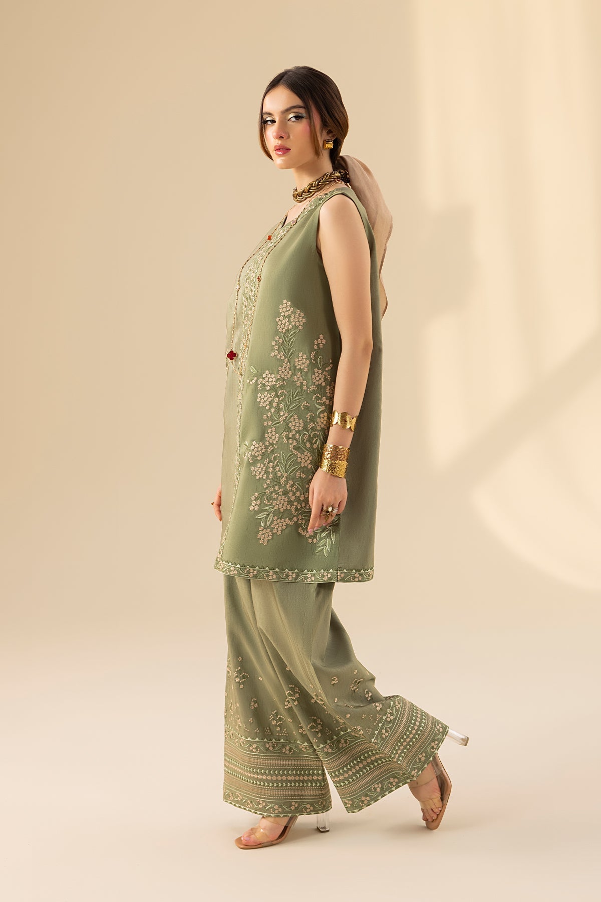 Erum Khan | Lillia Summer Edit | Olive Bloom