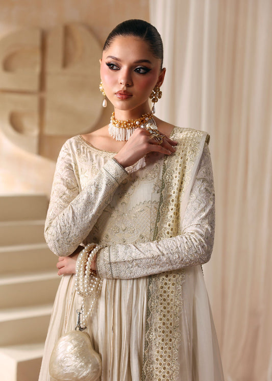Kanwal Malik | Rea Luxury Pret'26 | Nira