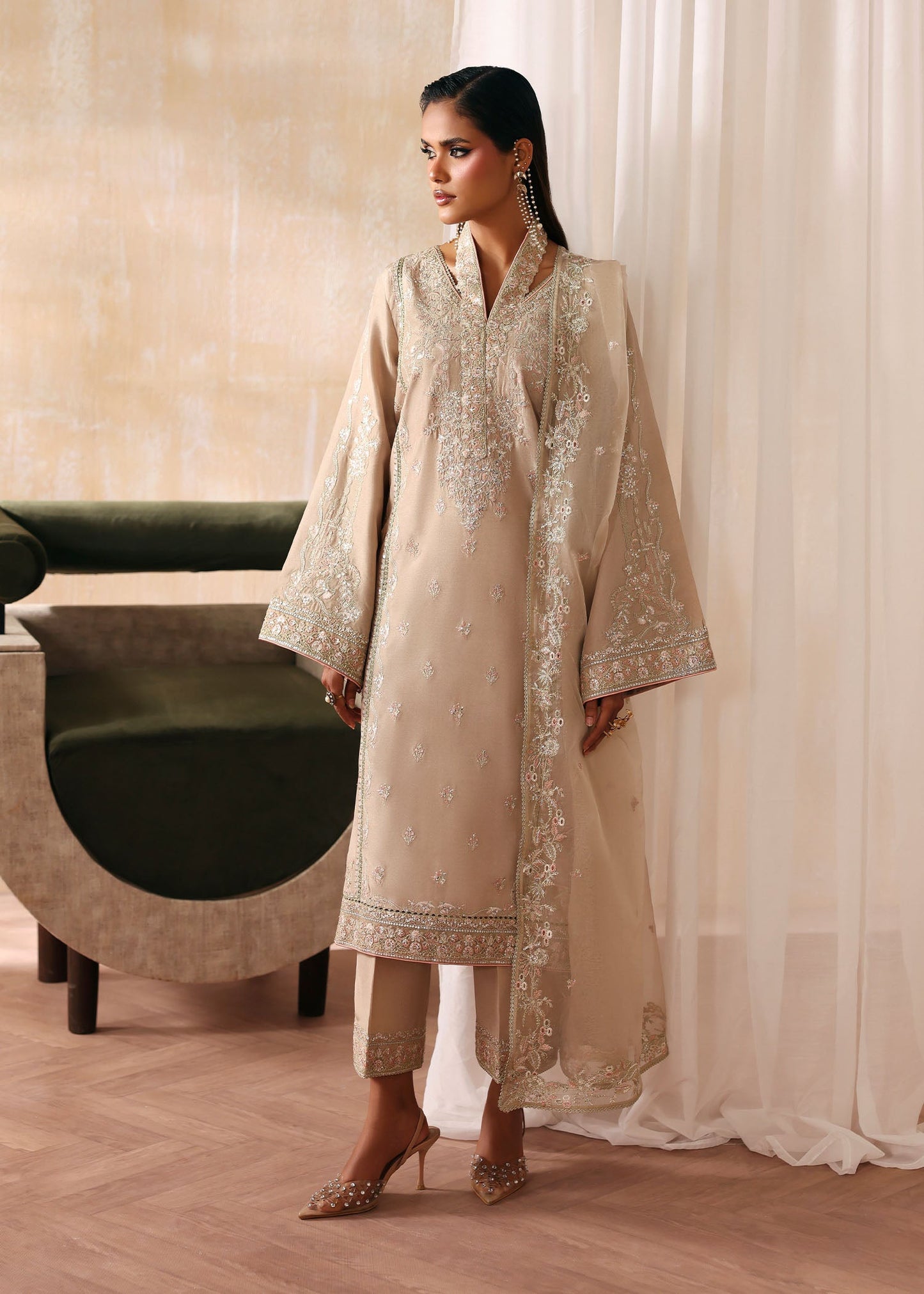 Kanwal Malik | Rea Luxury Pret'26 | Hooria