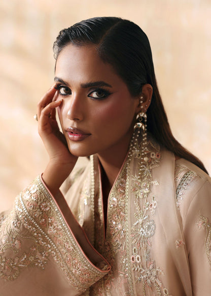 Kanwal Malik | Rea Luxury Pret'26 | Hooria