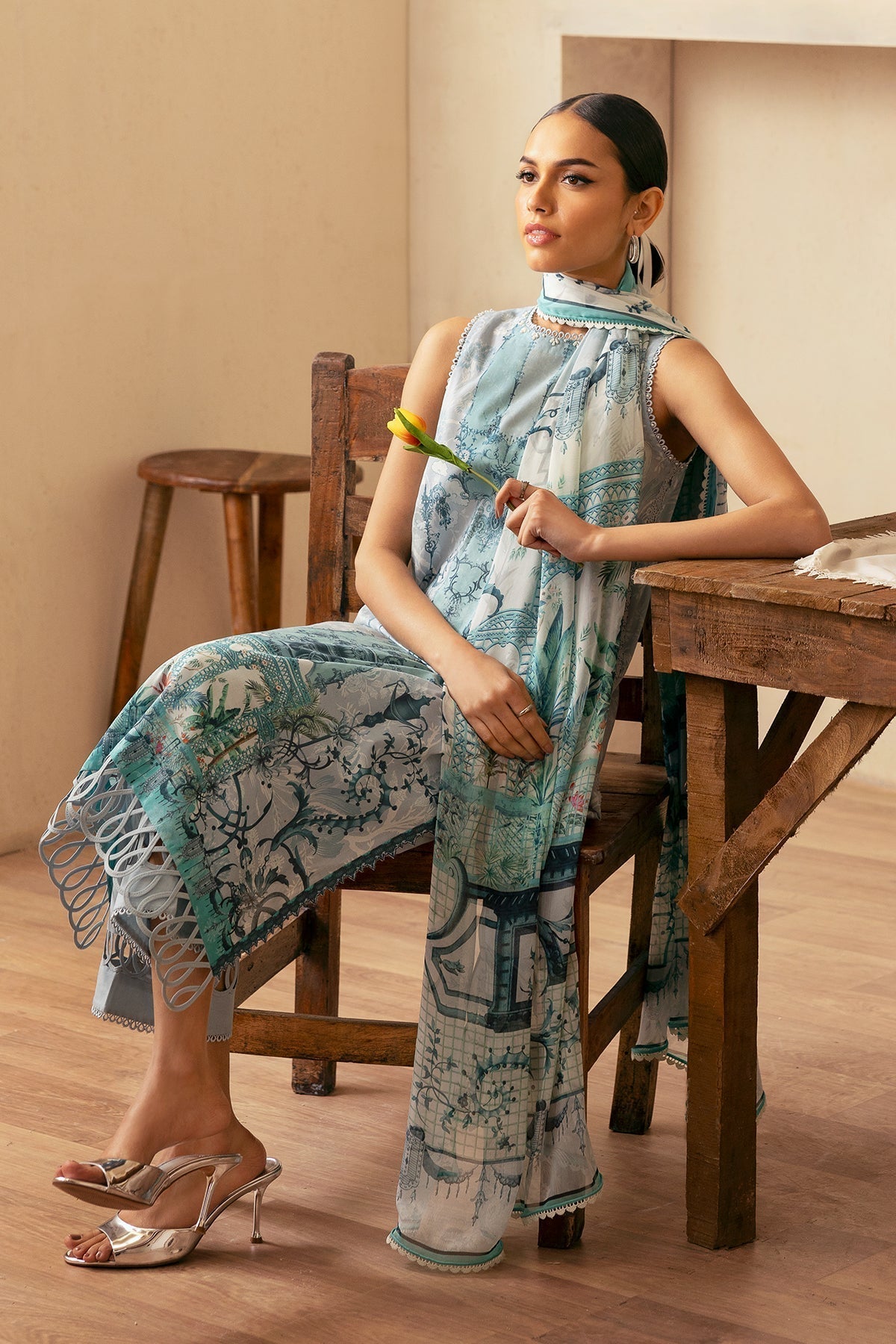 Sahar | Selene 25 | Silver Mist - House Of Anaya