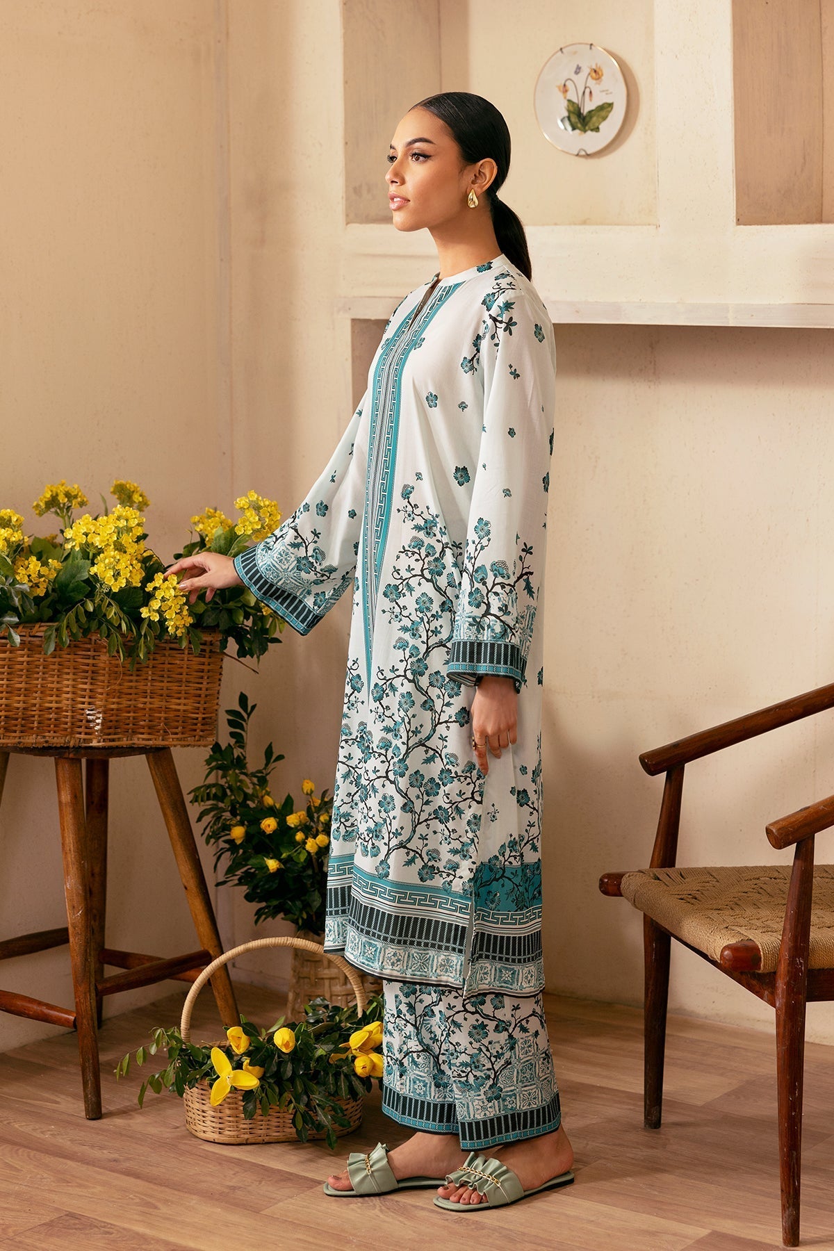Sahar | Selene 25 | Fleur Royale - House Of Anaya
