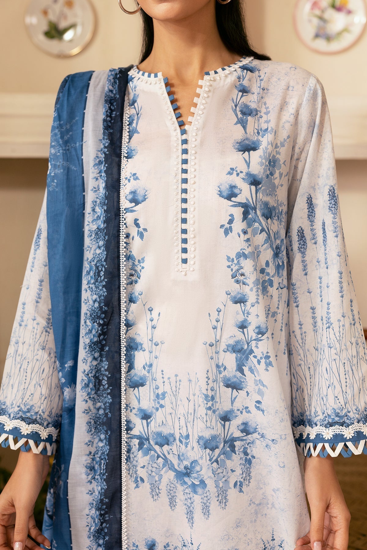 Sahar | Selene 25 | Sapphire Petal - House Of Anaya