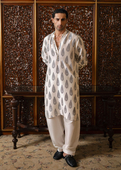 Hussain Rehar | Basic Not Basic | Ivy