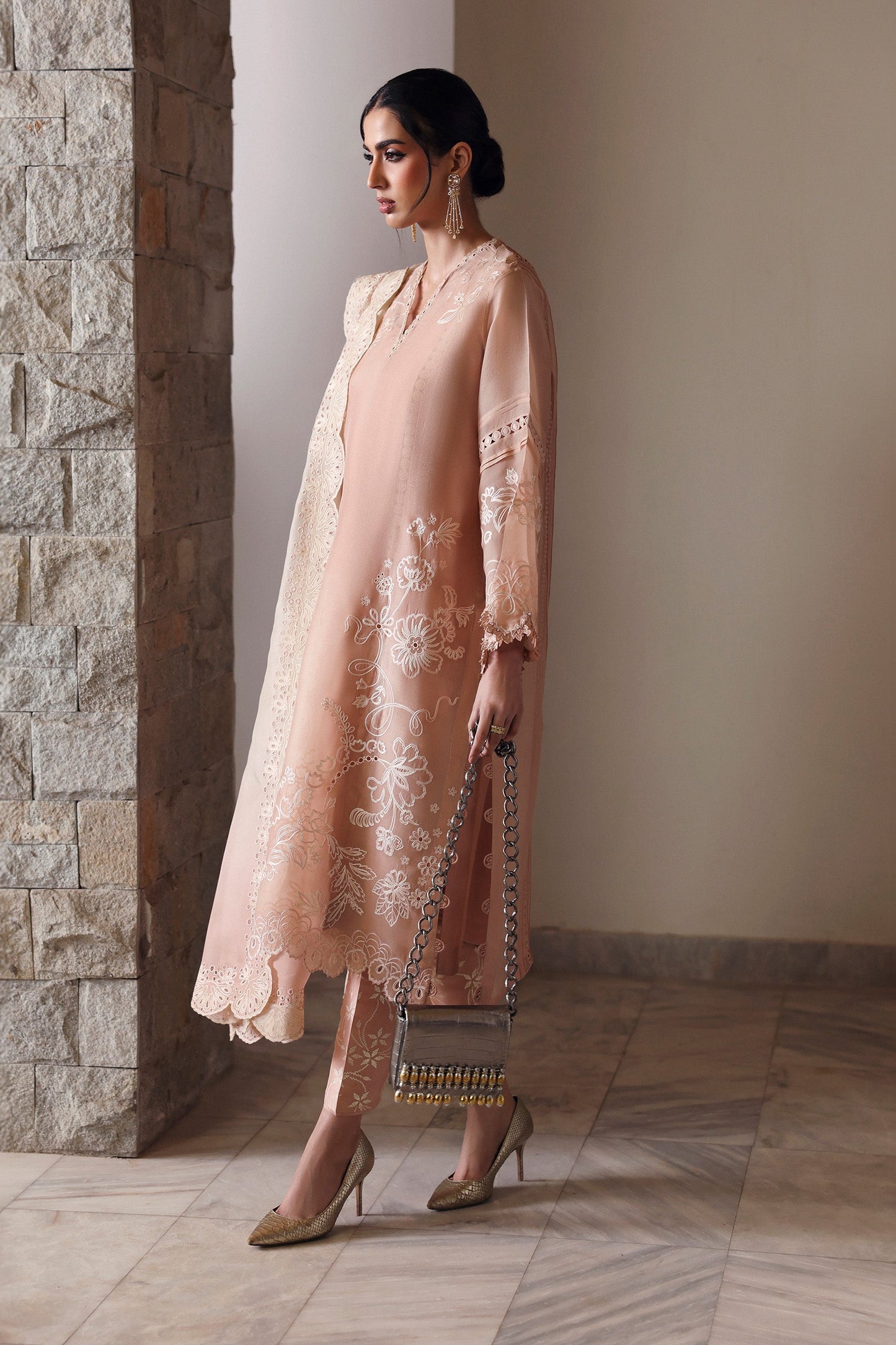 Elan | NOURA | AVAIA (EV-21476)