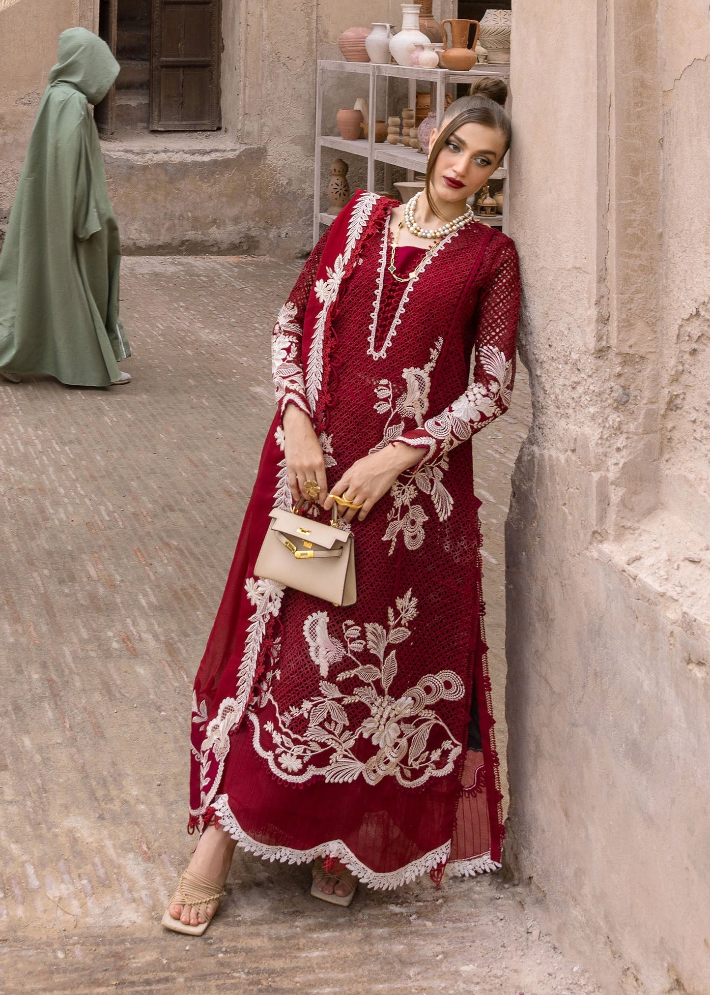 Crimson | Tasawar 25 | ONE TRUE LOVE - D6A