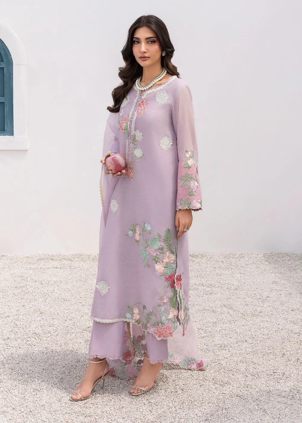 Saira Shakira | Rosea Casual Pret 25 | Irisé