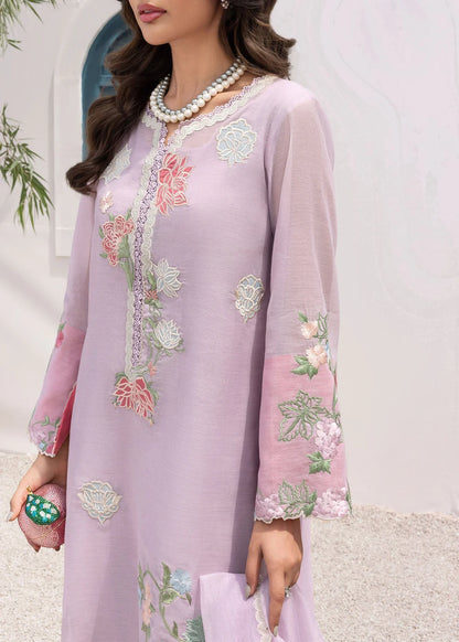Saira Shakira | Rosea Casual Pret 25 | Irisé