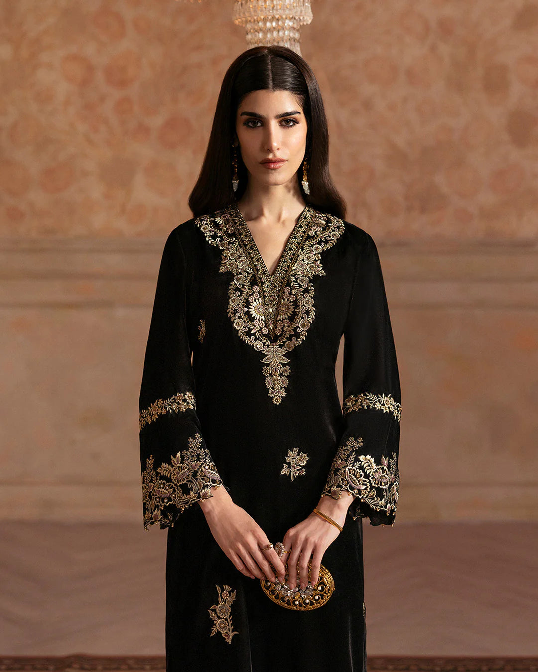 Faiza saqlain | Ismene formals | Vita