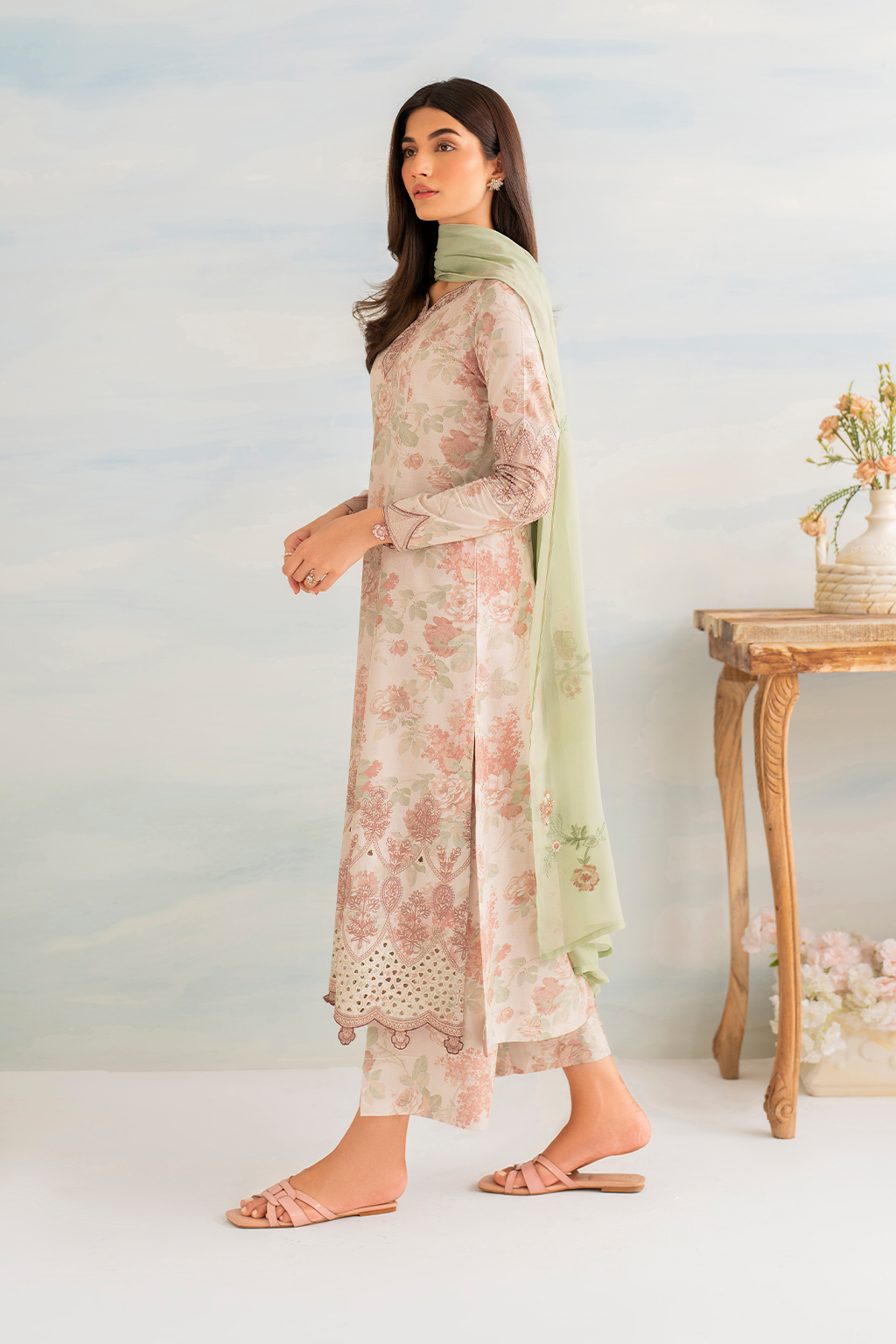 Iznik | Guzel lawn 24 | IGL-05