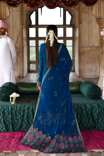 Emaan Adeel | Romansiyyah Luxury Formals | ZARQ