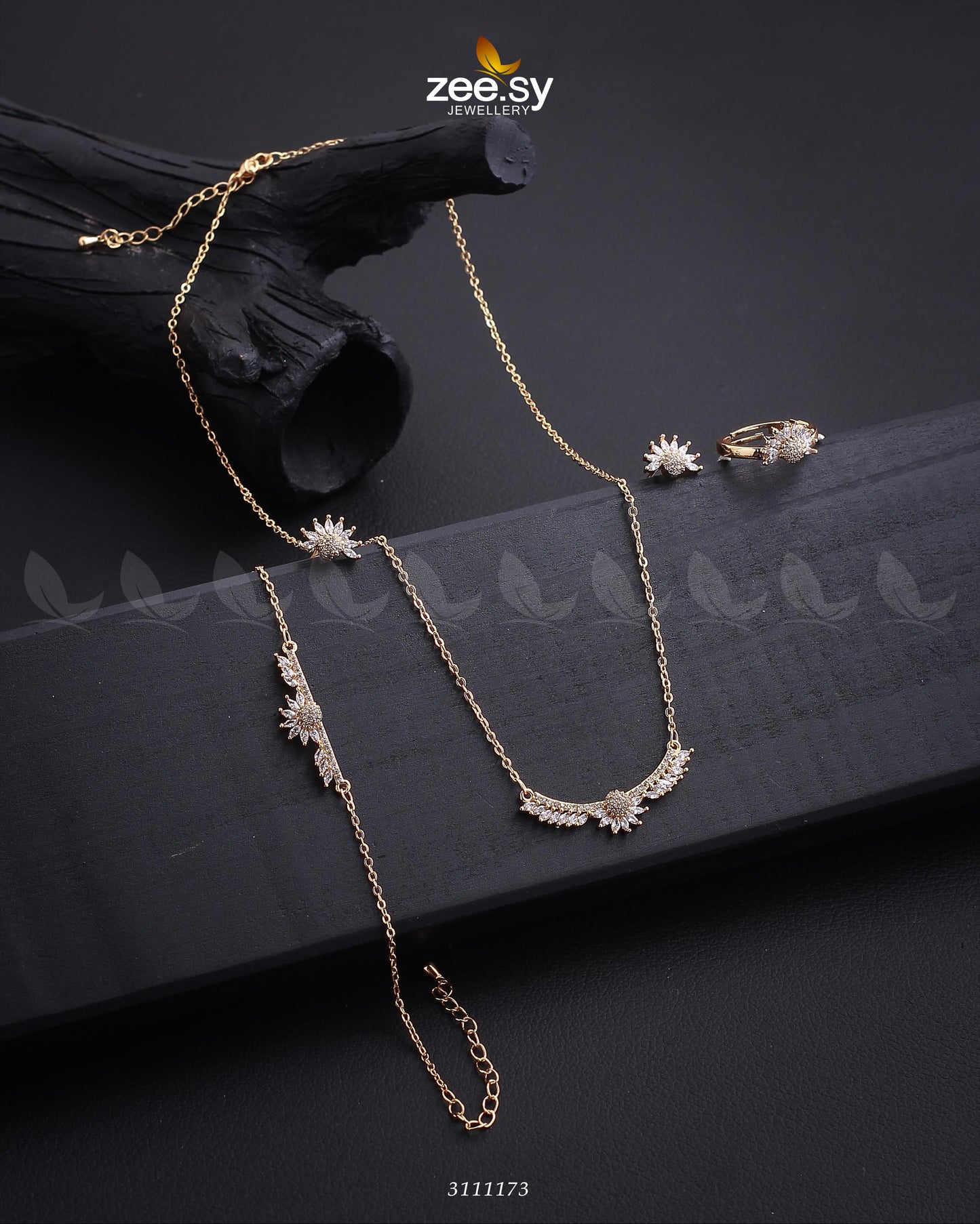 Sparrow Pendant - Libasekhas