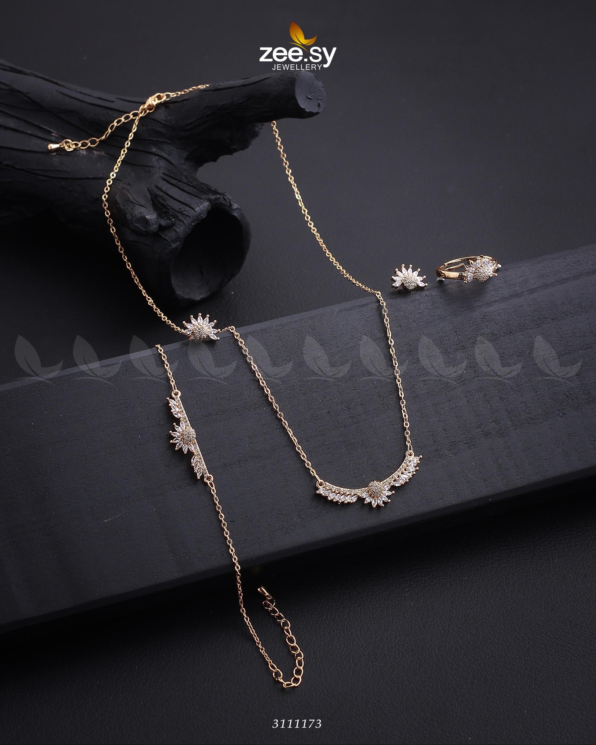 Sparrow Pendant - Libasekhas