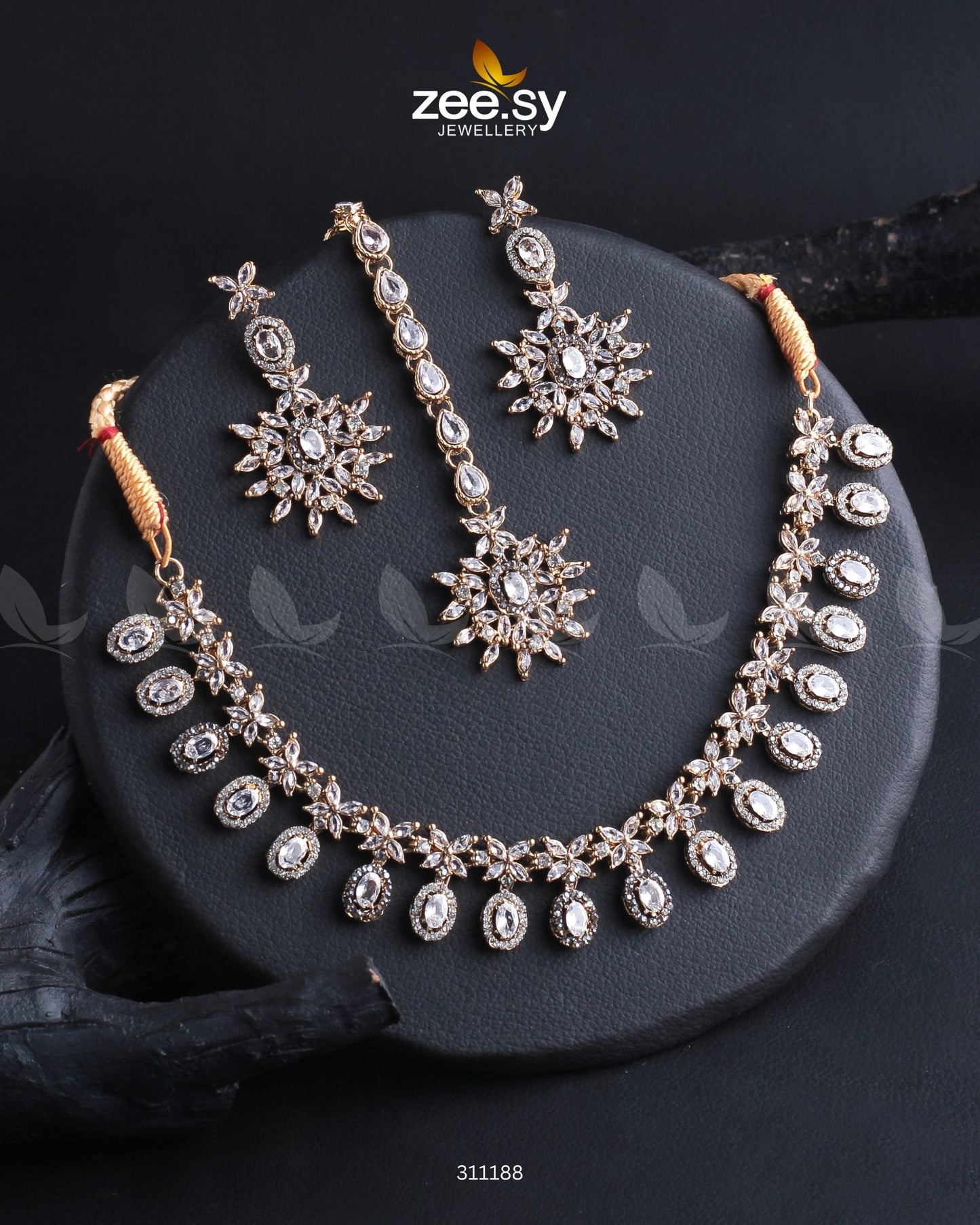 Solara Necklace Set - Libasekhas