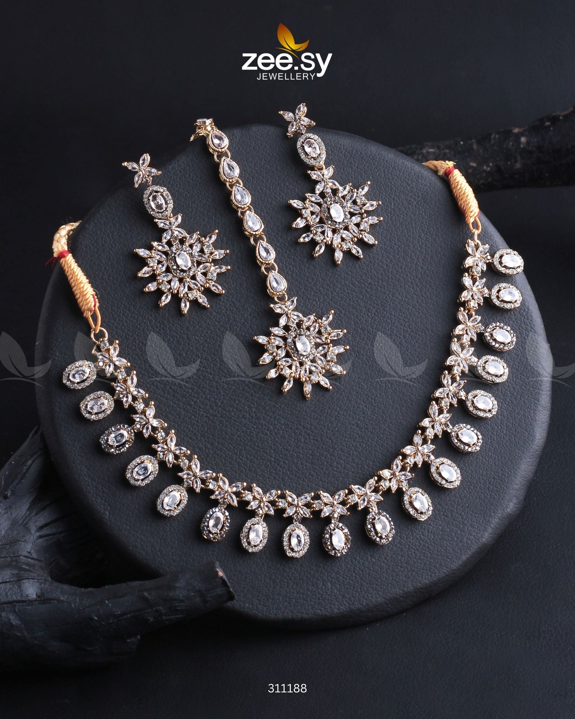 Solara Necklace Set - Libasekhas