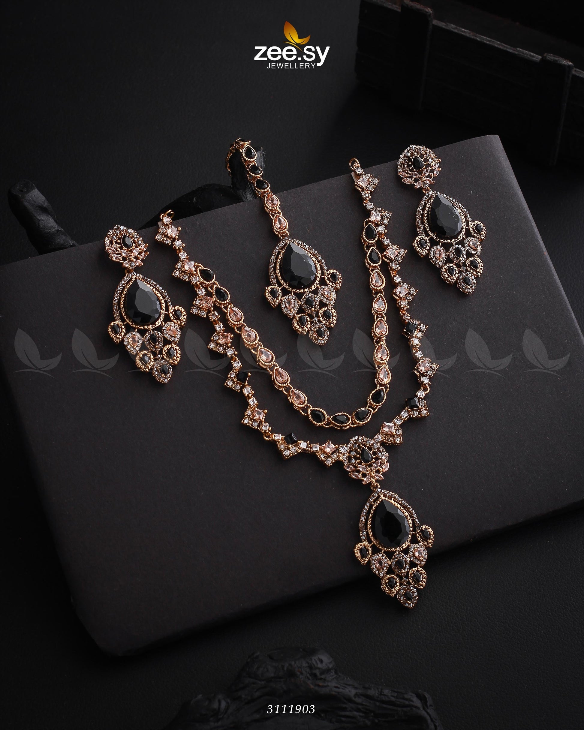 Sushmita Necklace Set - Libasekhas