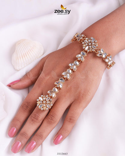 Elegant Anja Bracelet - Libasekhas