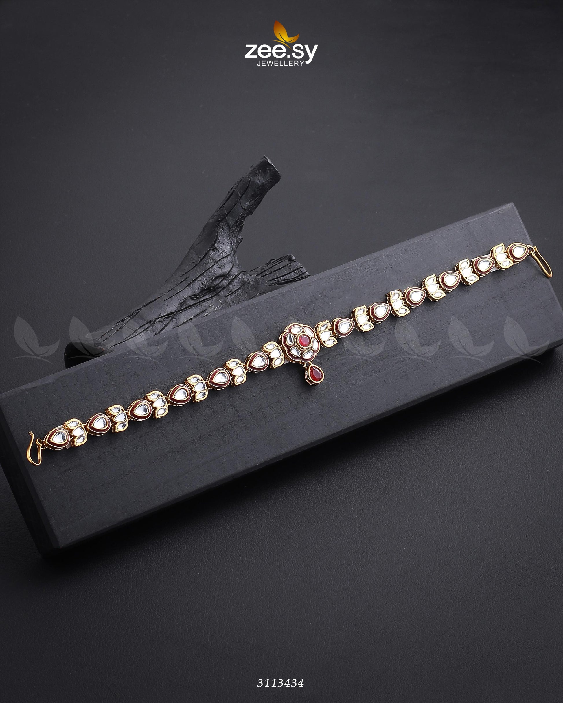 Sara Khan Matha Pati - Libasekhas