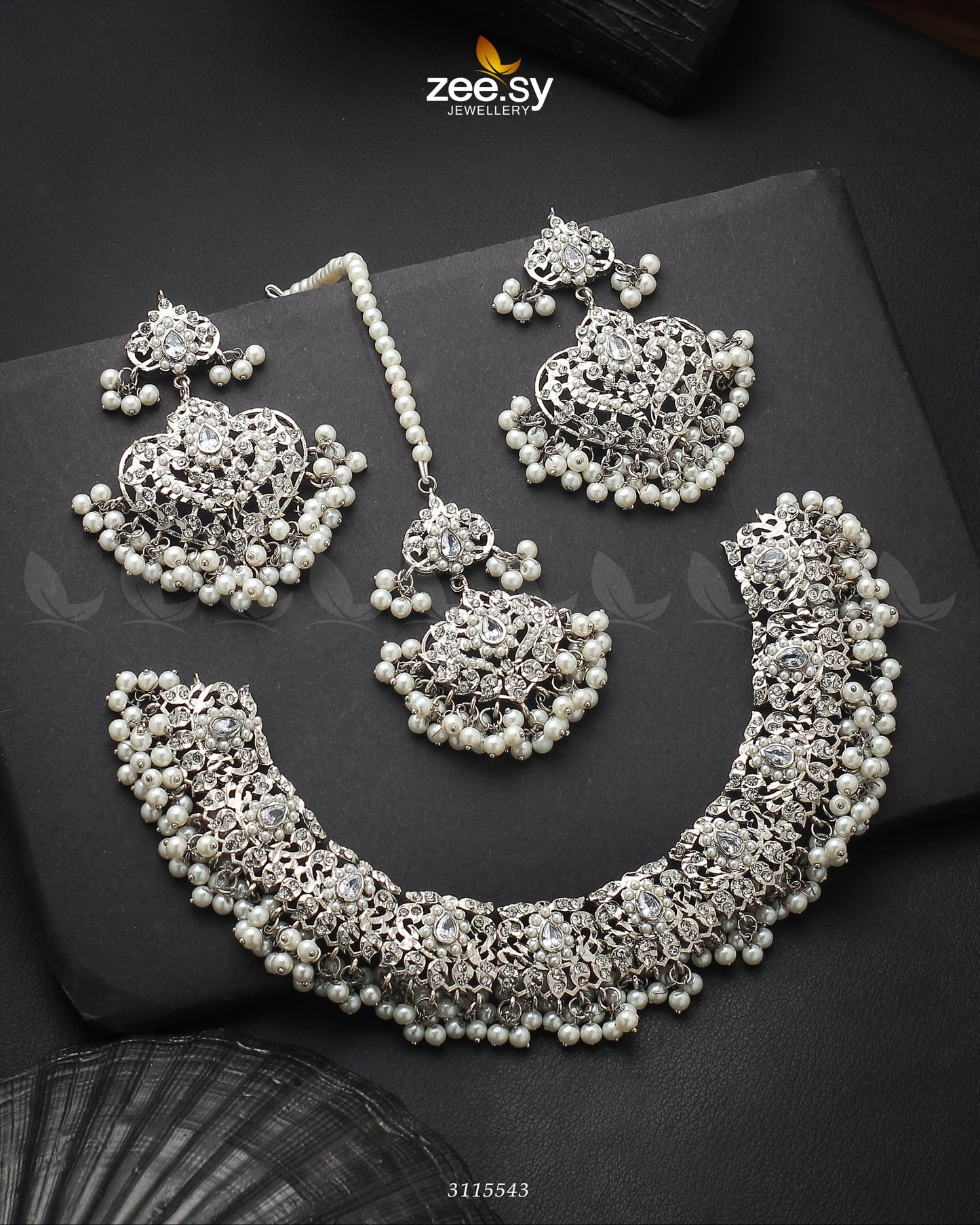 Gracious Necklace Set - Libasekhas