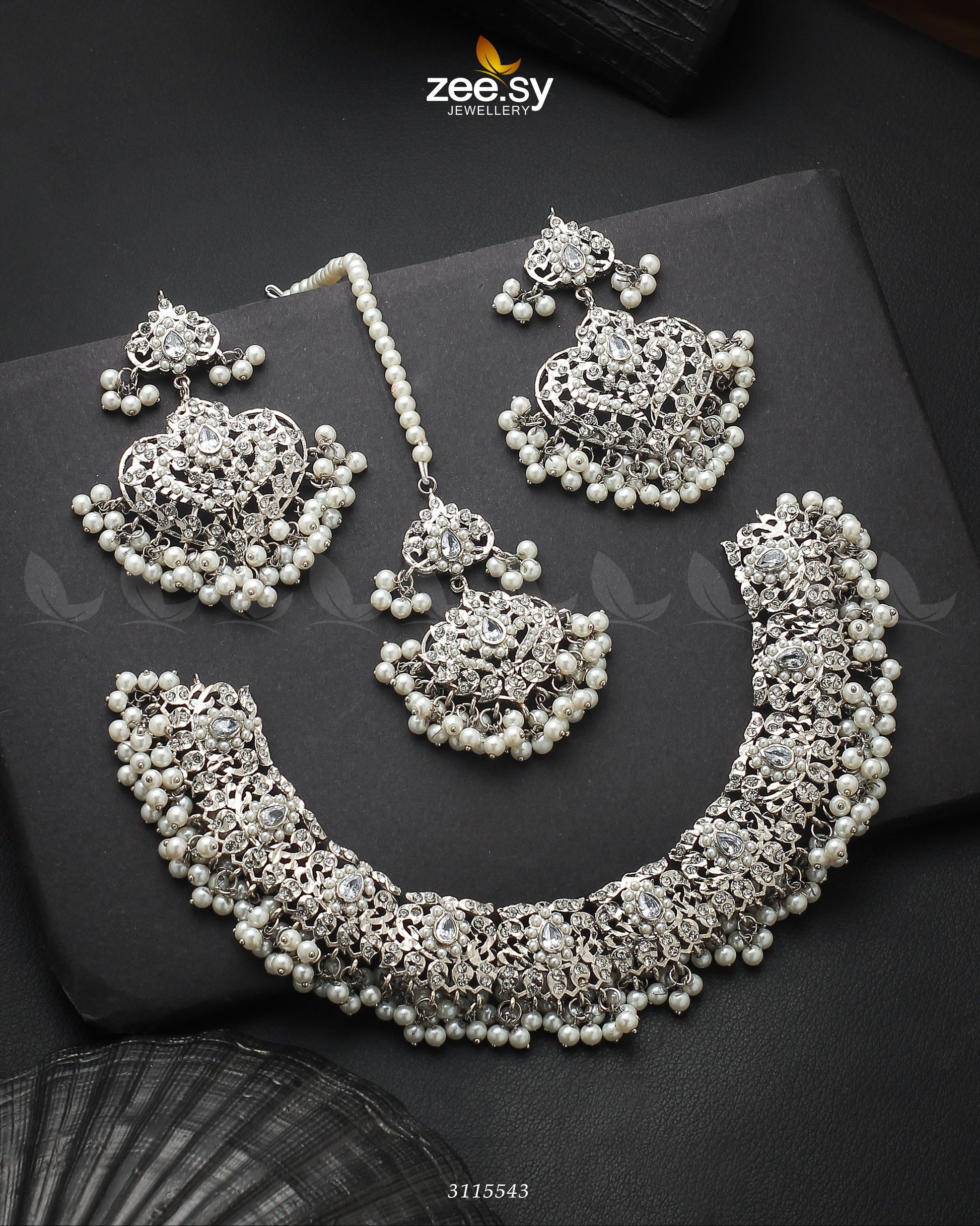 Gracious Necklace Set - Libasekhas