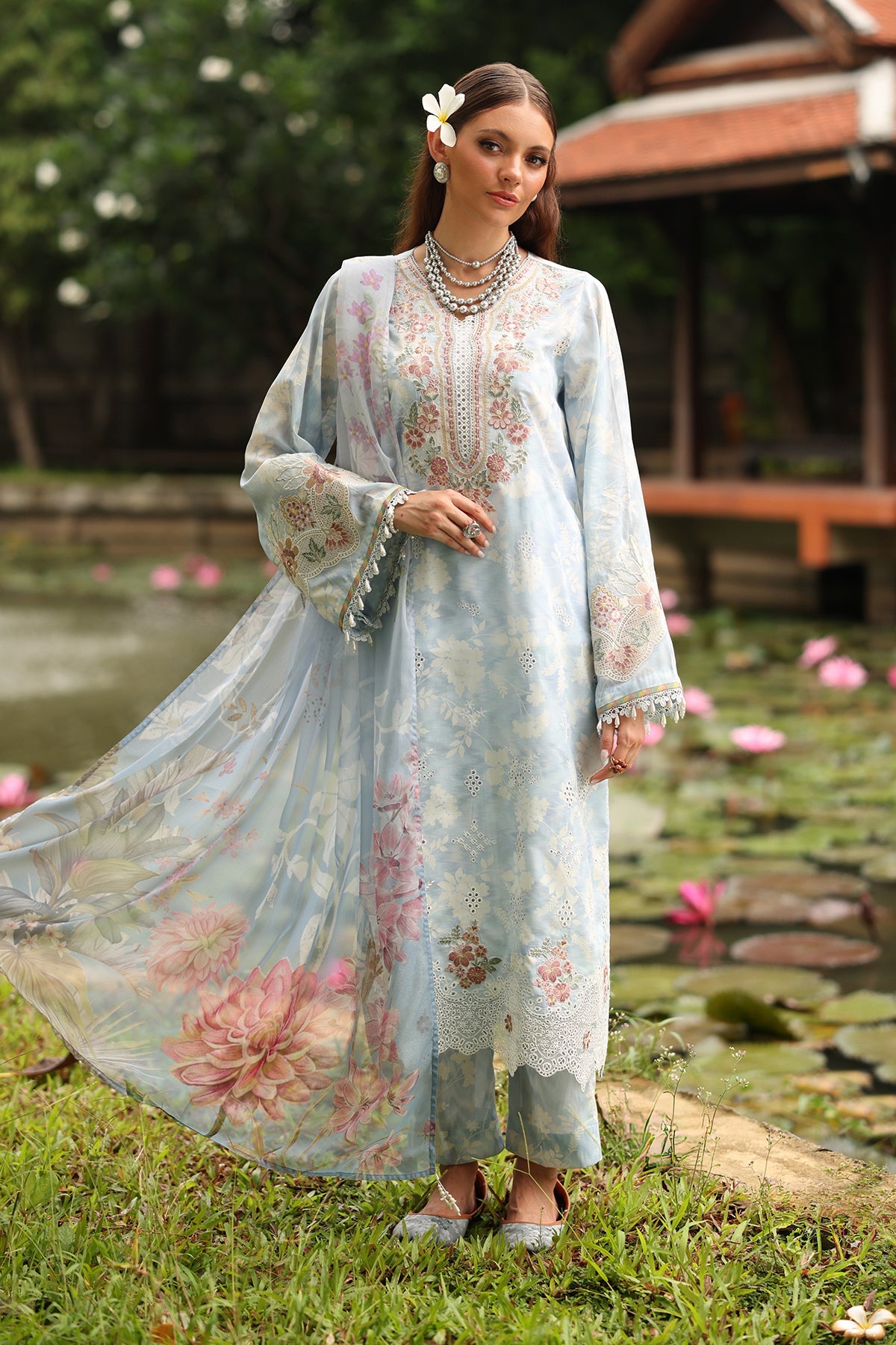 Baroque | Embroidered Lawn | SF-4250