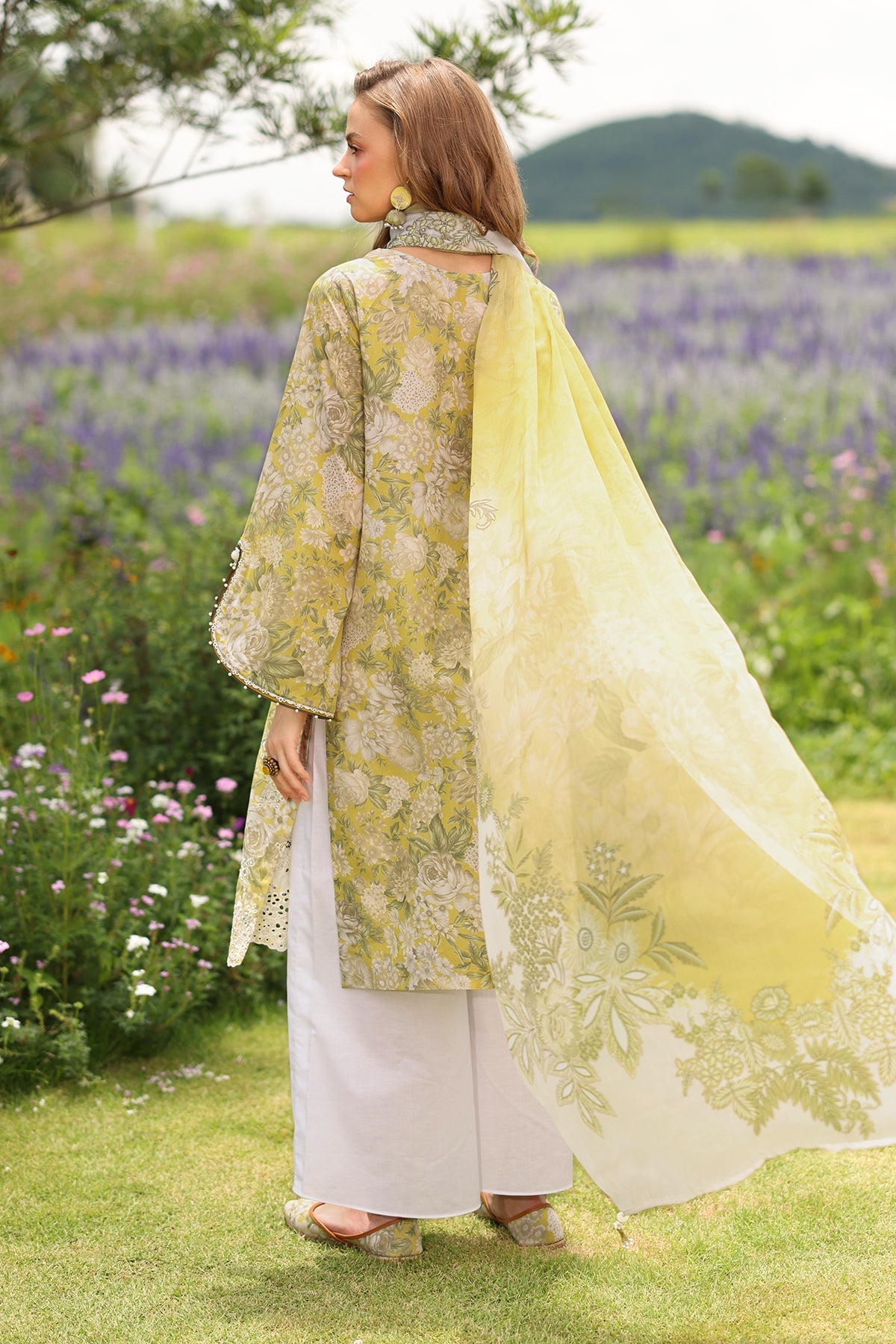 Baroque | Embroidered Lawn | SF-4229