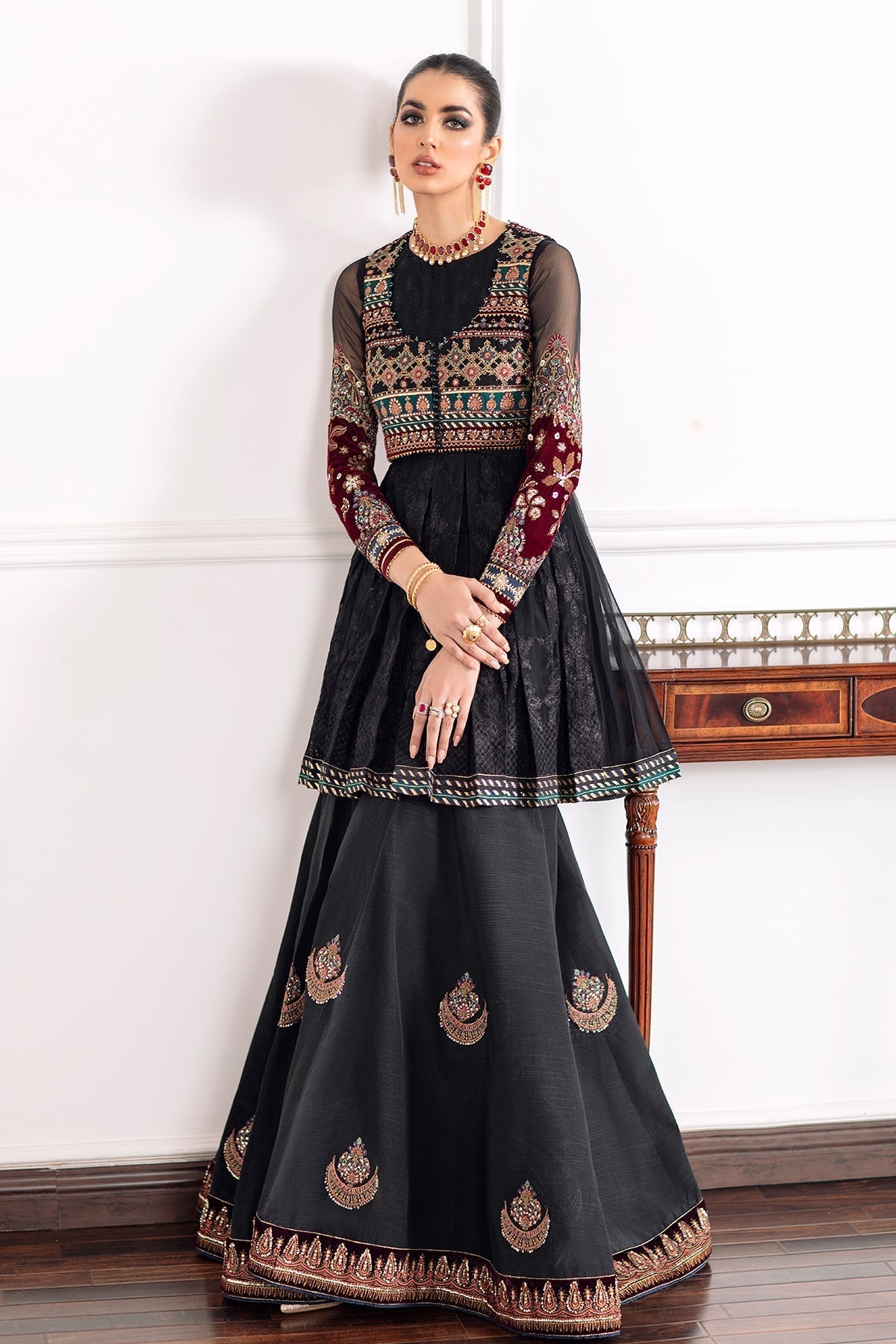 BAROQUE-EMBROIDERED CHIFFON CH09-04 - Riwayat-e-khas