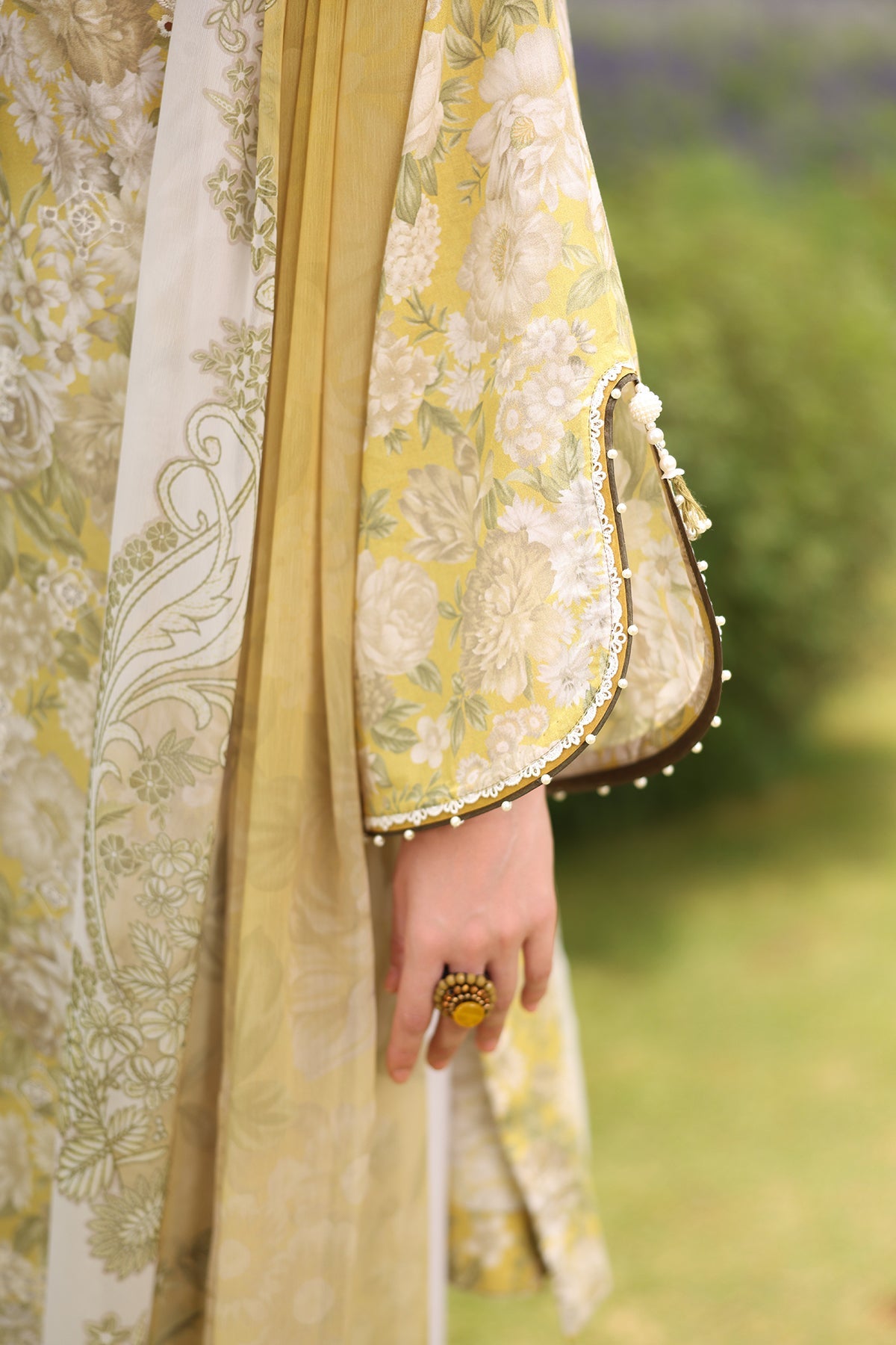 Baroque | Embroidered Lawn | SF-4229