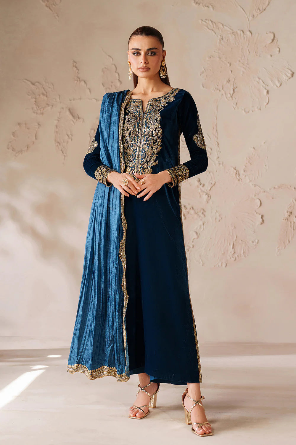 Baroque | EMBROIDERED VELVET | PR-1206
