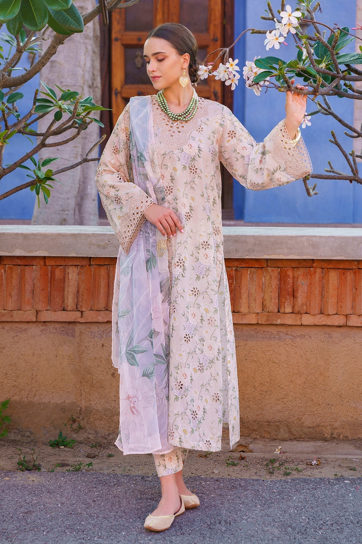 Baroque | Embroidered Lawn | SF-591