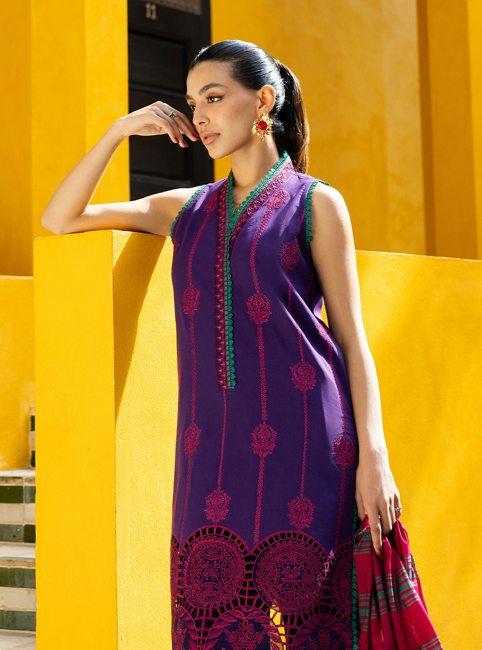 Zainab Chottani | Chikankari 25 | Zynah - 1B - House Of Anaya