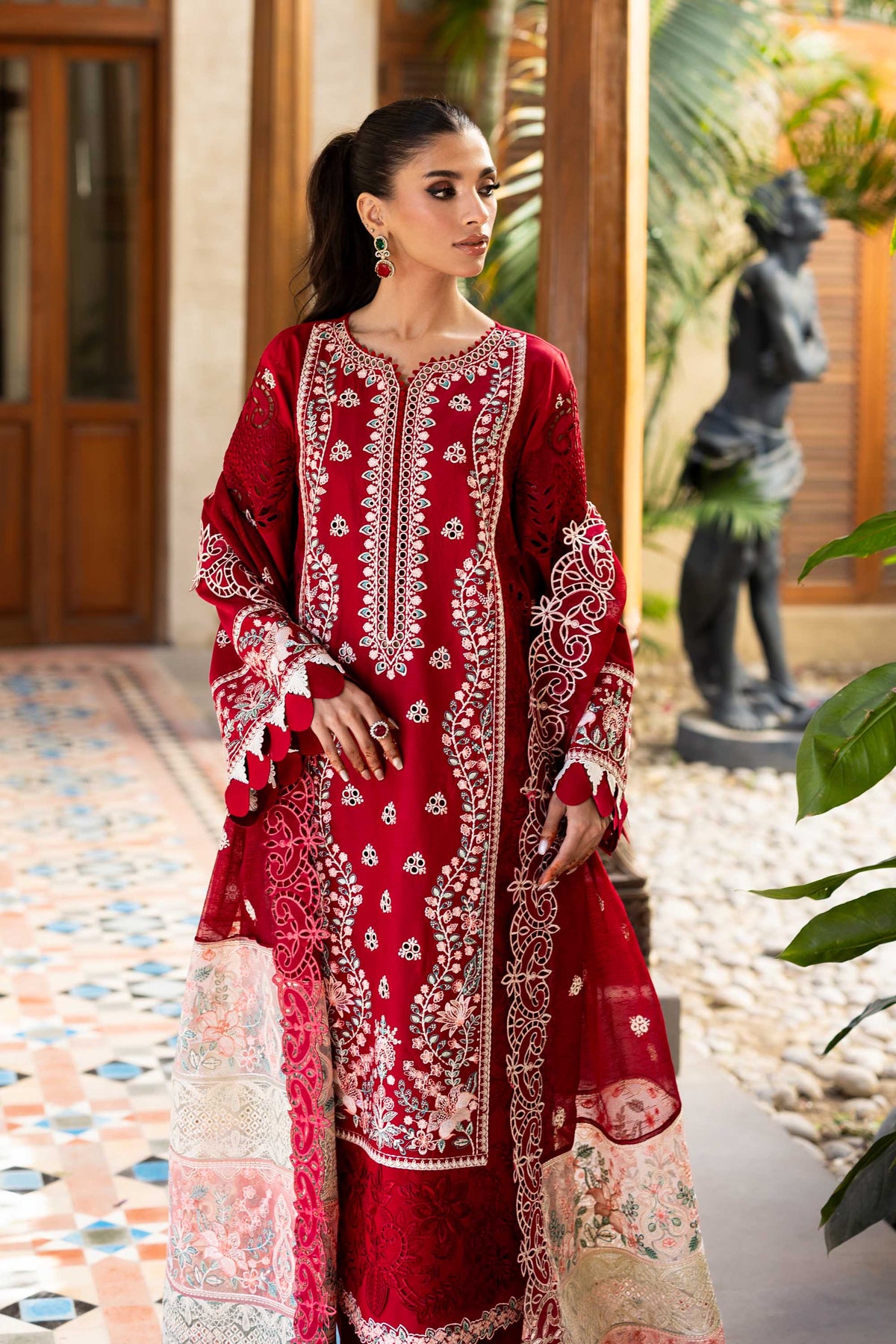 Akbar Aslam | Pret Lawn | Noeva