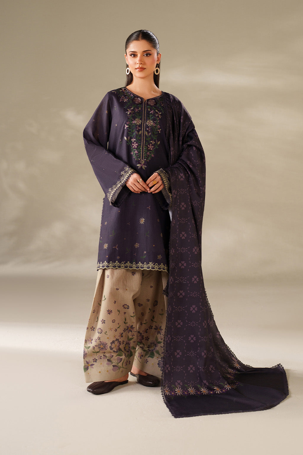 Iznik | Winter Chapter 25 | UE-568 Printed Khaddar
