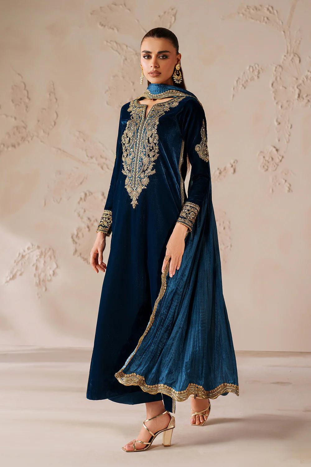 Baroque | EMBROIDERED VELVET | PR-1206