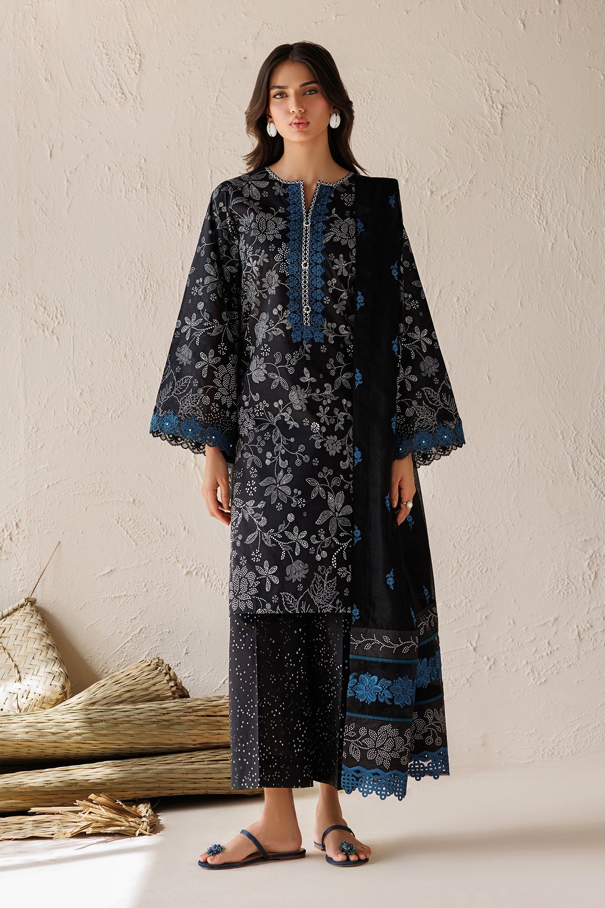 Baroque | Embroidered Lawn | SF-4518