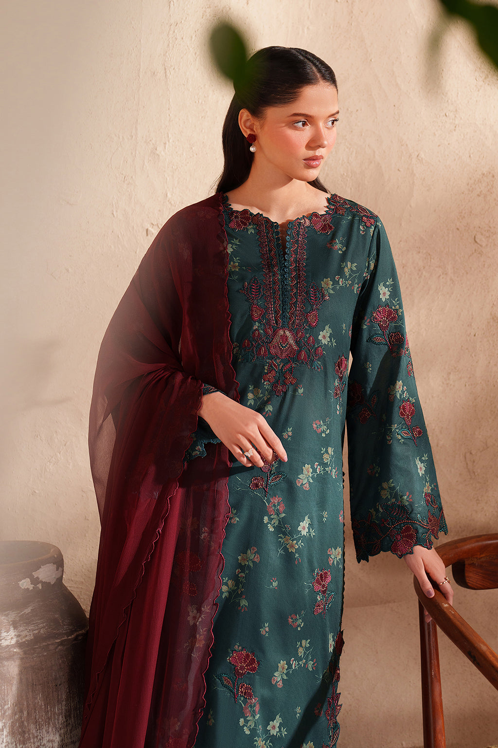 Iznik | Eid Lawn | EL-11 Embroidered Lawn