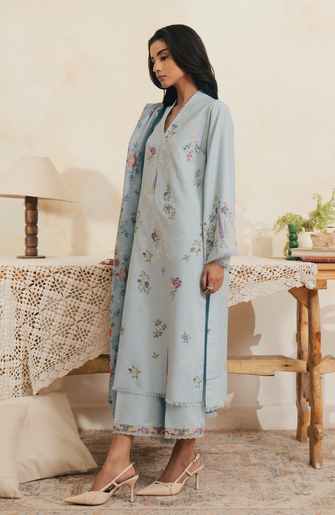 Seran | Winter Embroidered 25 | Alviera