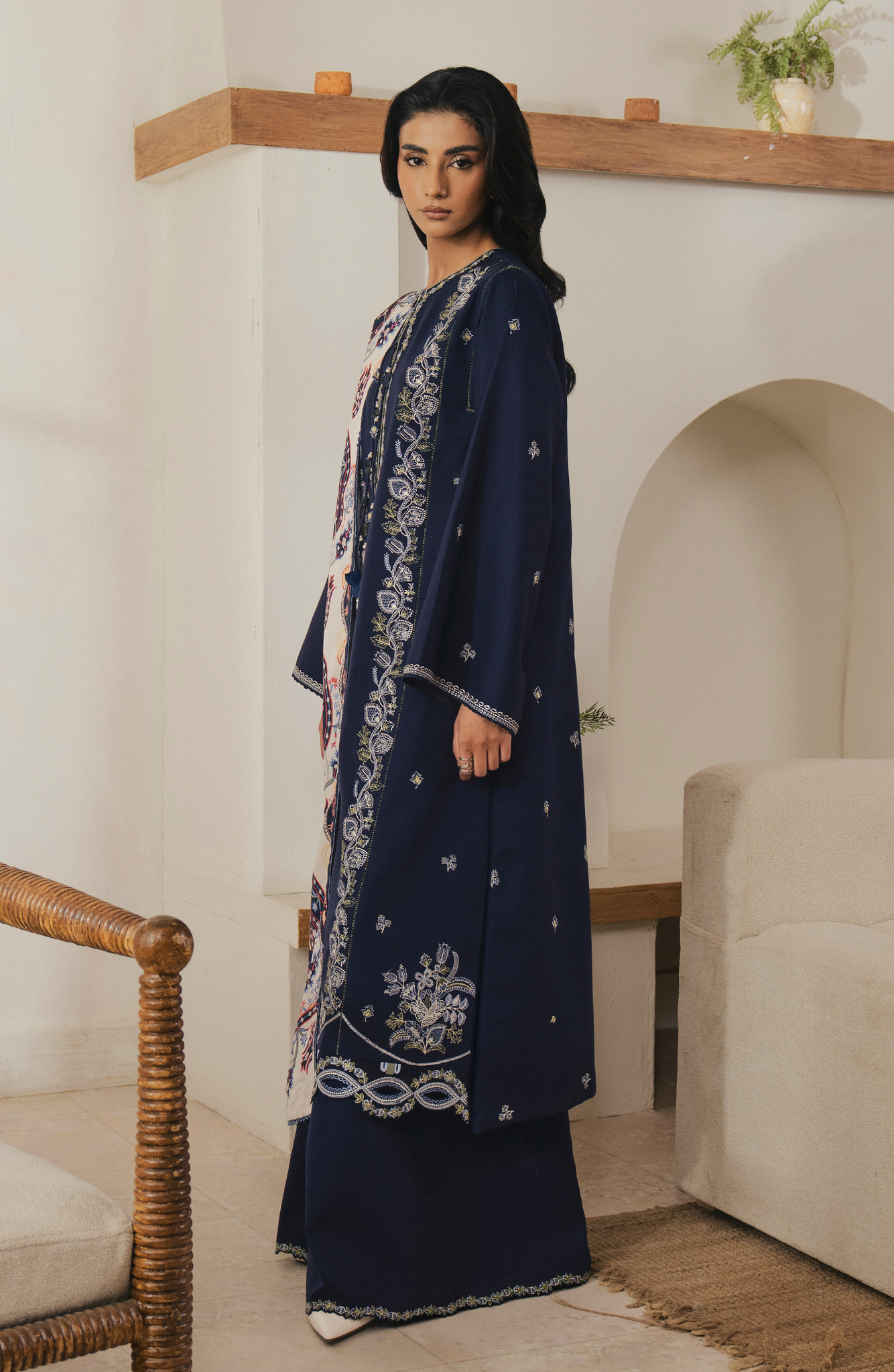Seran | Winter Embroidered 25 | Arvyn