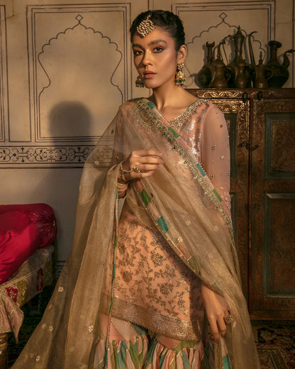 Faiza Saqlain | Amirah | Ravza