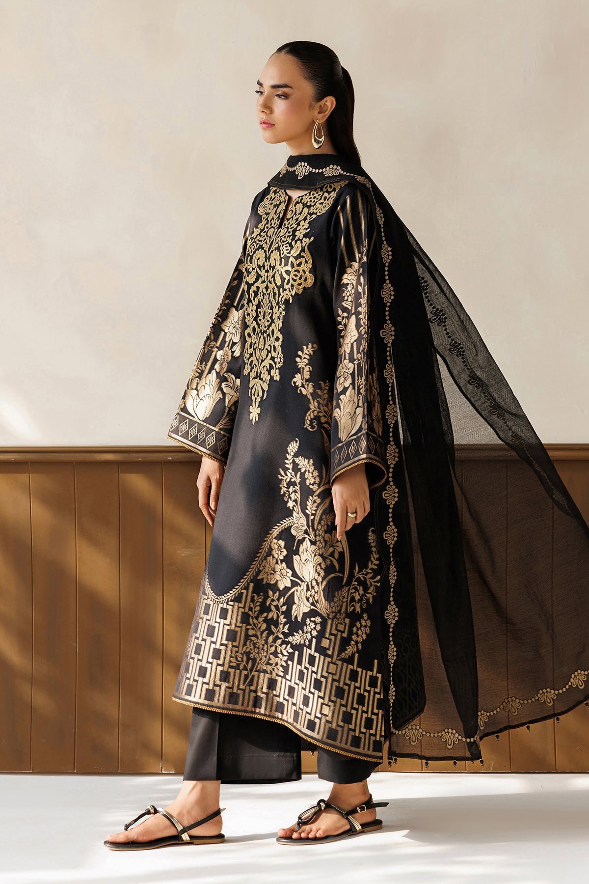 Baroque | Embroidered Lawn | SF-4501
