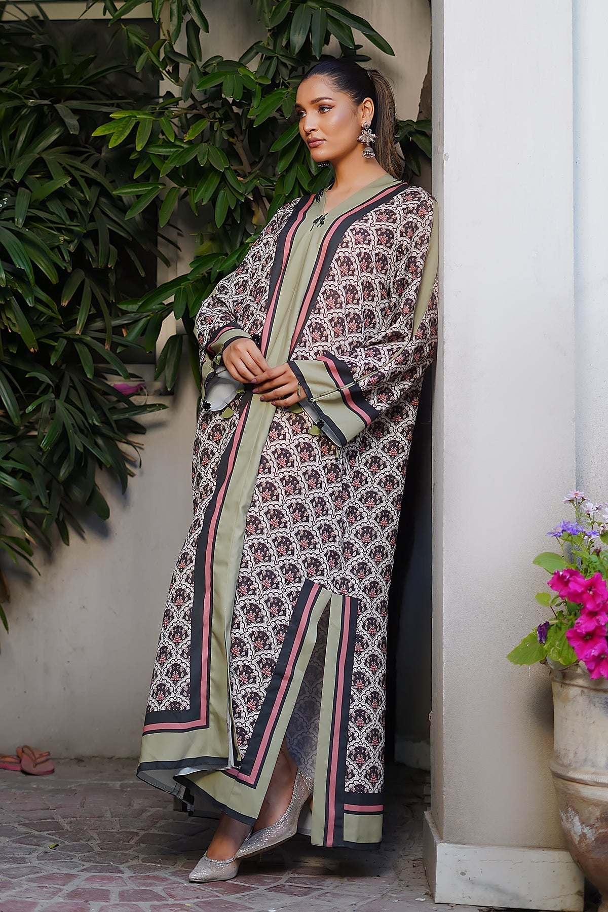 Erum Khan | Nue 25 | Mystic Charm